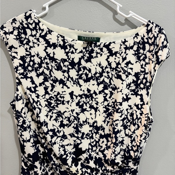 Lauren Ralph Lauren Floral Navy Ivory Ruched Sheath Short Sleeve Dress Size 12 - Picture 10 of 10